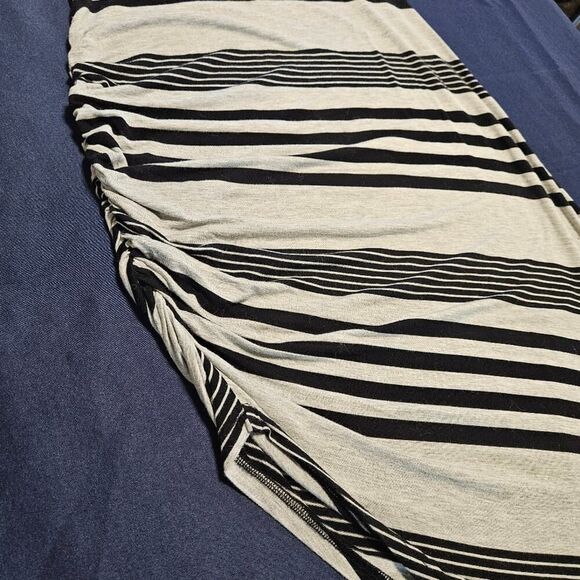 Christian Siriano Dress Asymmetrical Gray w/Black Stripes Size L - Picture 11 of 15